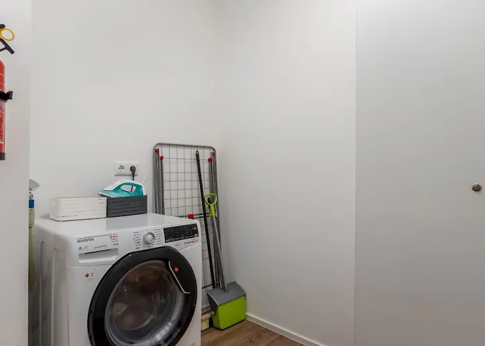 Vivamosel: Appartement Mit Mosel & Burgblick - Balkon - Parken - Aufzug - Fahrradraum