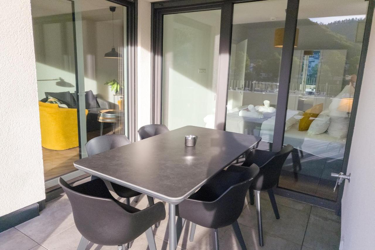 Vivamosel: Mit Mosel & Burgblick - Balkon - Parken - Aufzug - Fahrradraum Lejlighed *